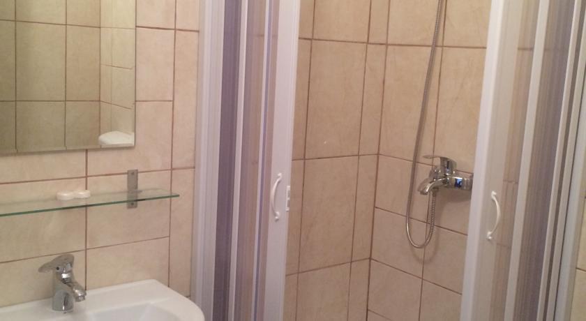 Hotel Uranus Bucureşti Ngoại thất bức ảnh