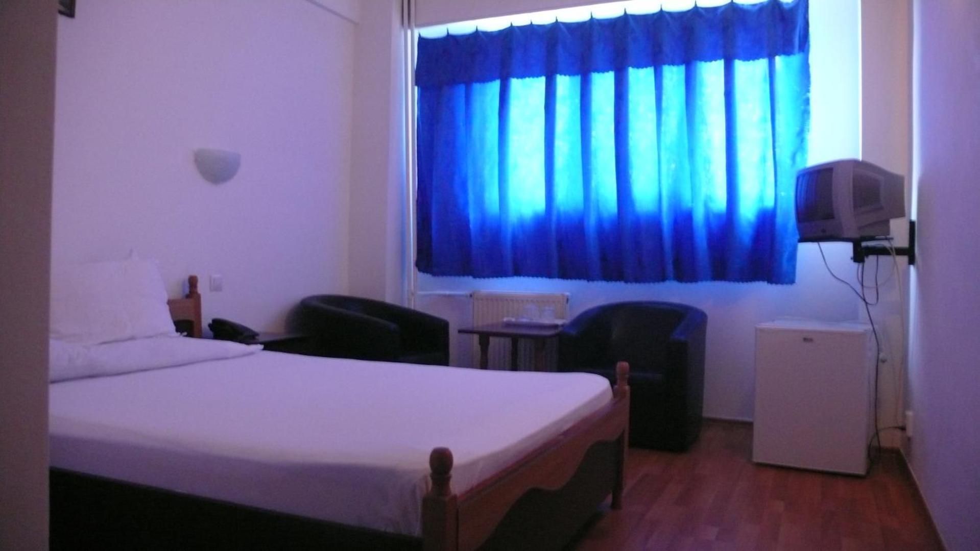Hotel Uranus Bucureşti Ngoại thất bức ảnh