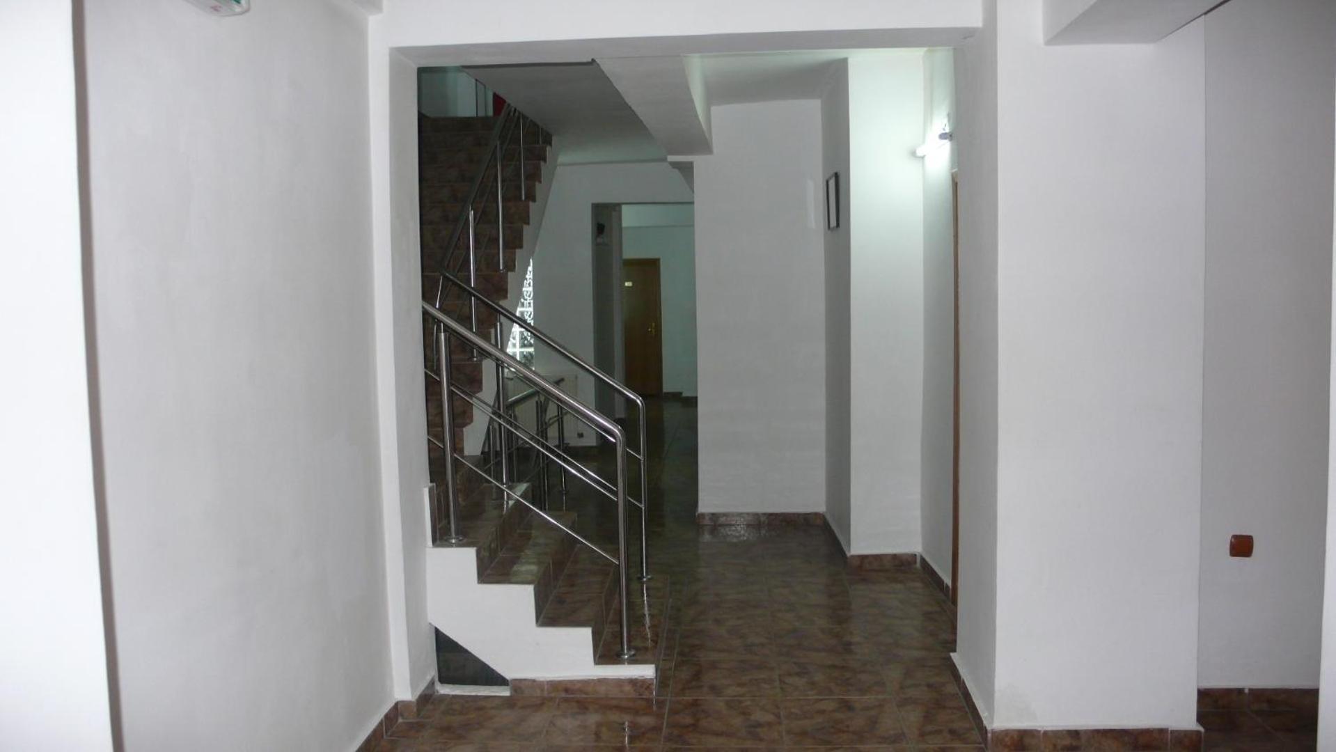 Hotel Uranus Bucureşti Ngoại thất bức ảnh